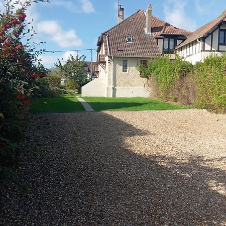 Holiday home Chez Andre Maison Pour 6 Personnes Avec Jardin