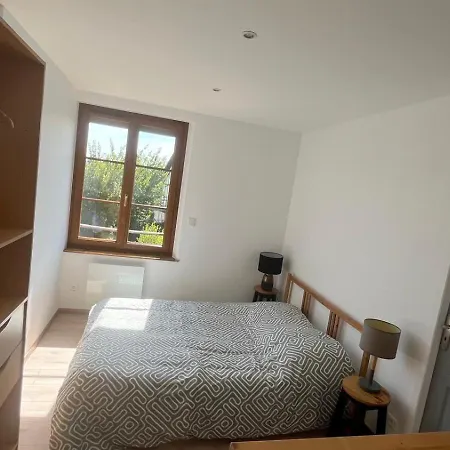 Chez Andre Maison Pour 6 Personnes Avec Jardin Holiday home Port-Jerome-sur-Seine